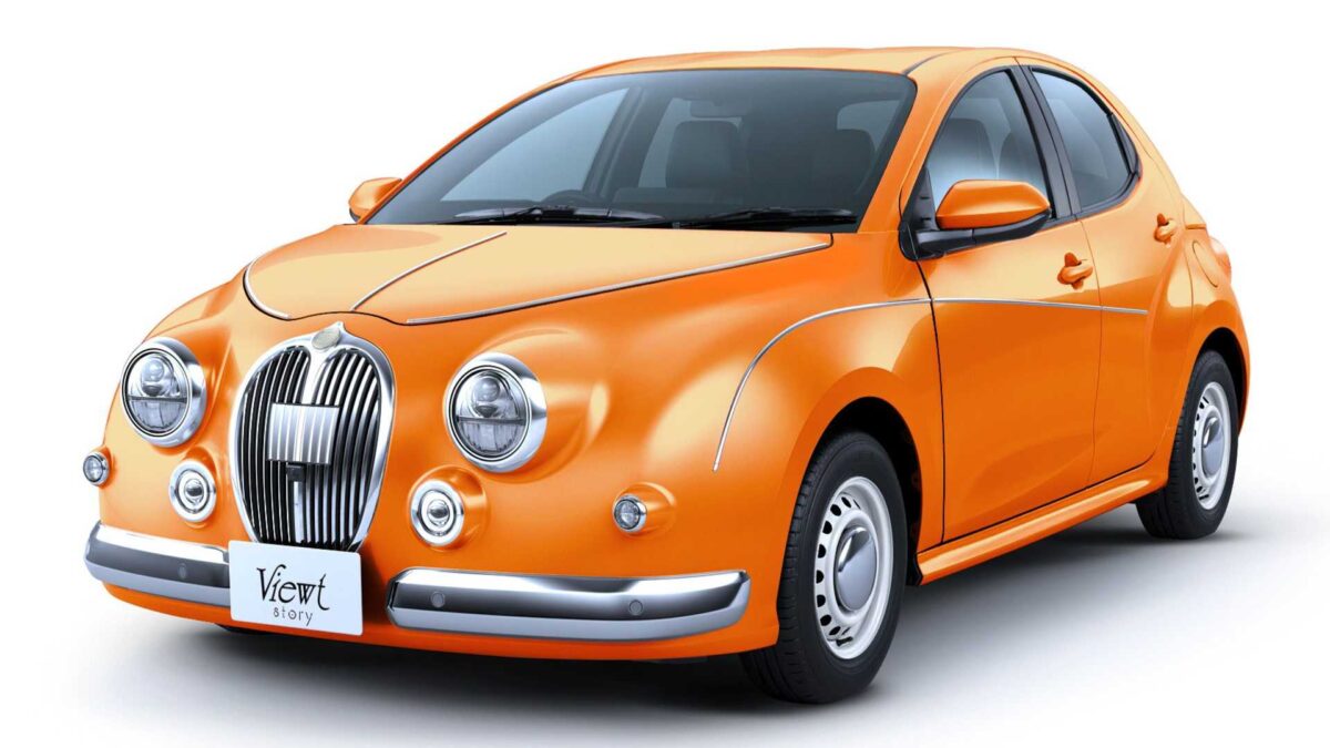 2023 mitsuoka viewt 4 شركة يابانية تطرح موديل جديد مبني على تويوتا يارس بتصميم مستوحى من سيارات جاكوار الكلاسيكية