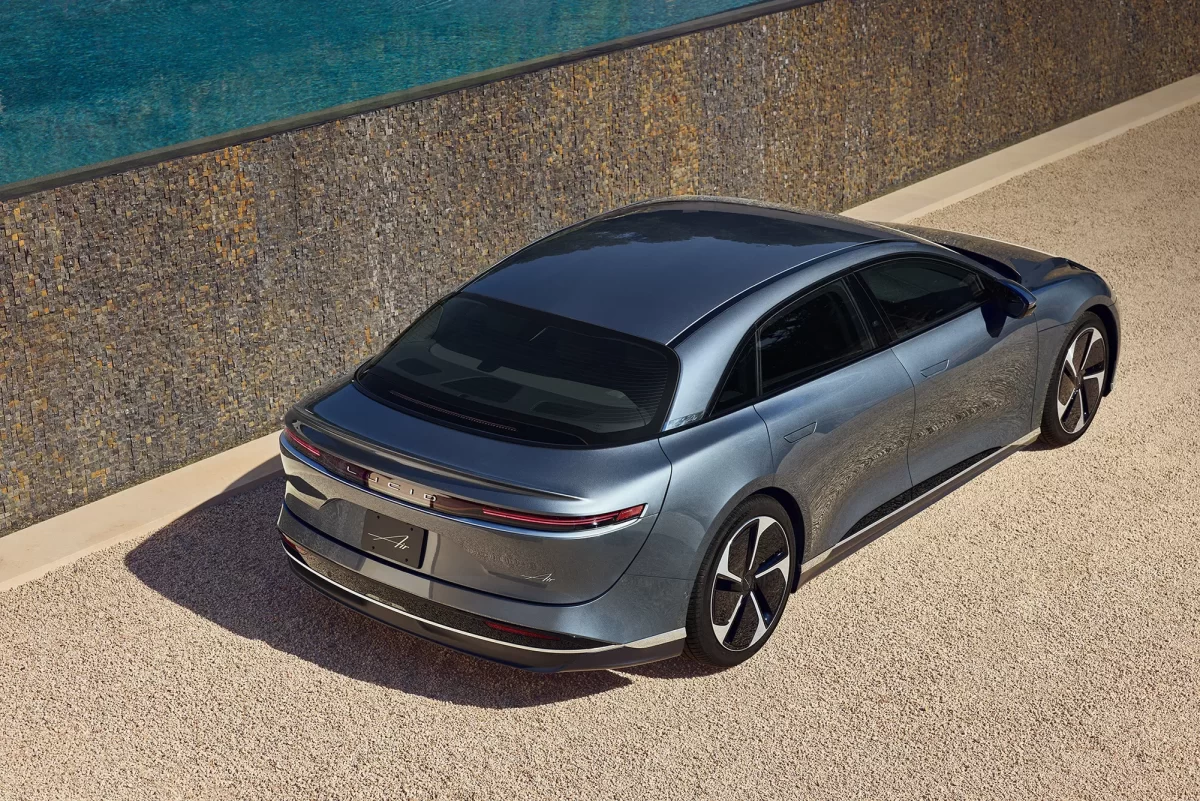 Lucid Air 1 انهيار أسهم لوسيد في البورصة الأمريكية بعد الكشف عن توقعات الإنتاج لعام 2023