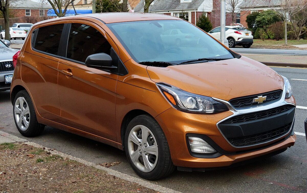 1280px 2019 Chevrolet Spark LS M400 facelift front 3.2.20 كيف تمتلك سيارة شفرولية سبارك في السعودية؟