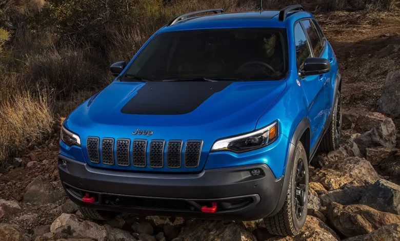 2022 Jeep Cherokee Trailhawk جيب تلغي موديل شيروكي رسمياً بعد خمسة عقود في الأسواق