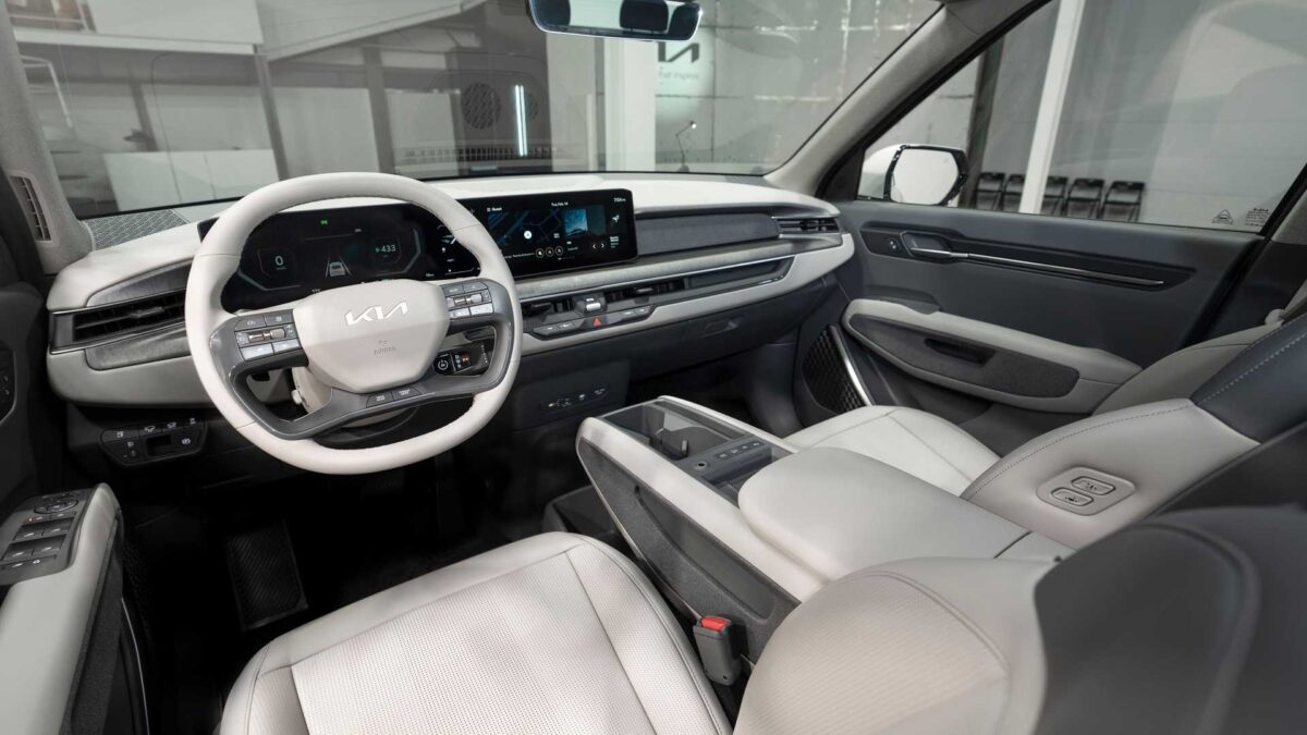 2024 kia ev9 15 1 كيا تكشف مواصفات EV9 الجديدة كلياً، أفخم وأكبر SUV كهربائية للعلامة