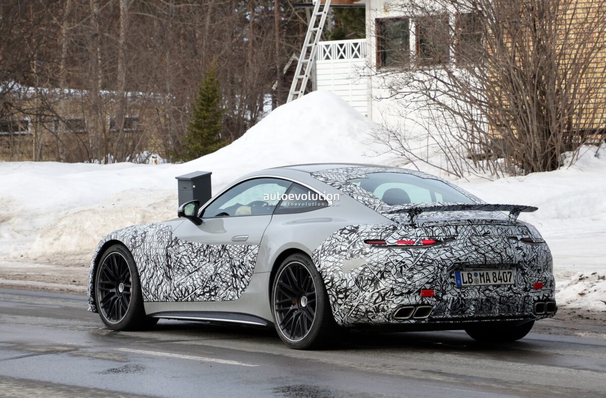 this 2024 mercedes amg gt needs the green series suffix 831 hp phev rumored 11 كل ما نعرفه عن مرسيدس GT الجيل الجديد كلياً بقوة تتجاوز 800 حصان