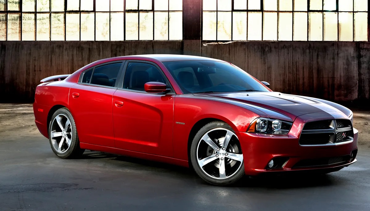 2014 Dodge Charger للراغبين في شراء سيارة دودج رخيصة: نصائح لا تفوتها