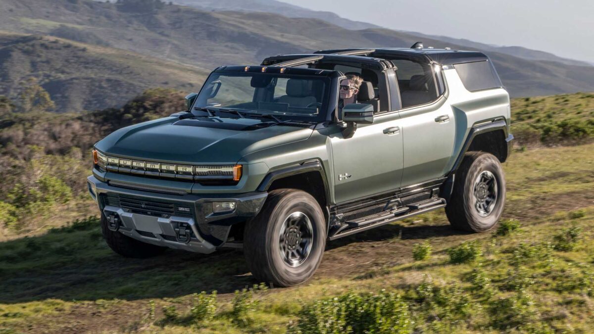 2024 gmc hummer ev suv 9 جي ام سي همر تحصل على فئة 3X الجديدة بقوة 1000 حصان ومدى ممتاز