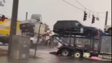 Rddt 2023 Florida Train Crashes into Car Hauler 1 شاهد لحظة الاصطدام المروع لقطار بشاحنة تحمل سيارات فاخرة