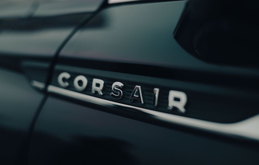 corsair كم سعر لينكولن كورسير 2023؟ مزايا ارخص سيارة للعلامة الأمريكية