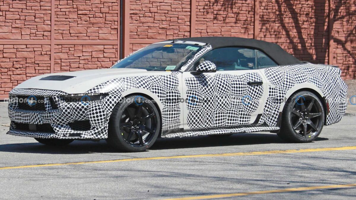 ford mustang shelby gt500 mule spy photos 4 أول ظهور لفورد موستنج شيلبي الجيل الجديد كلياً أثناء اختباره