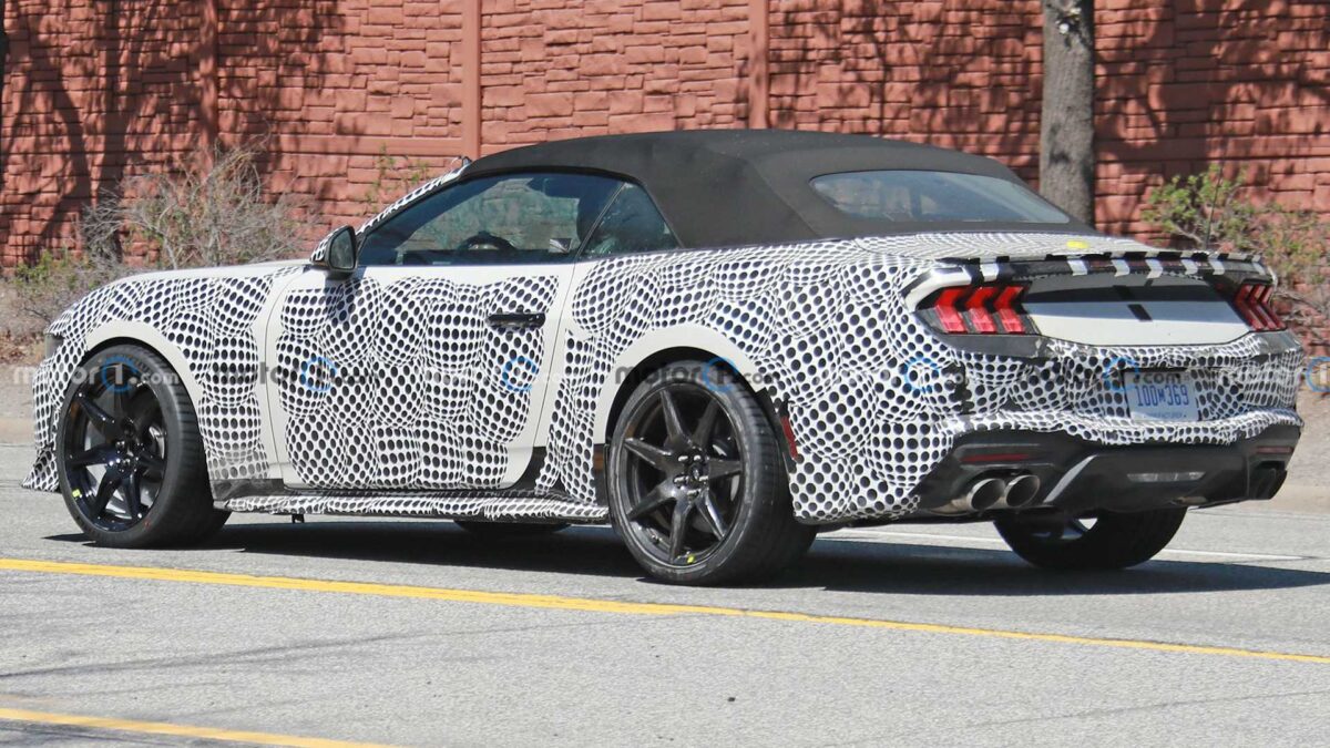 ford mustang shelby gt500 mule spy photos 9 أول ظهور لفورد موستنج شيلبي الجيل الجديد كلياً أثناء اختباره