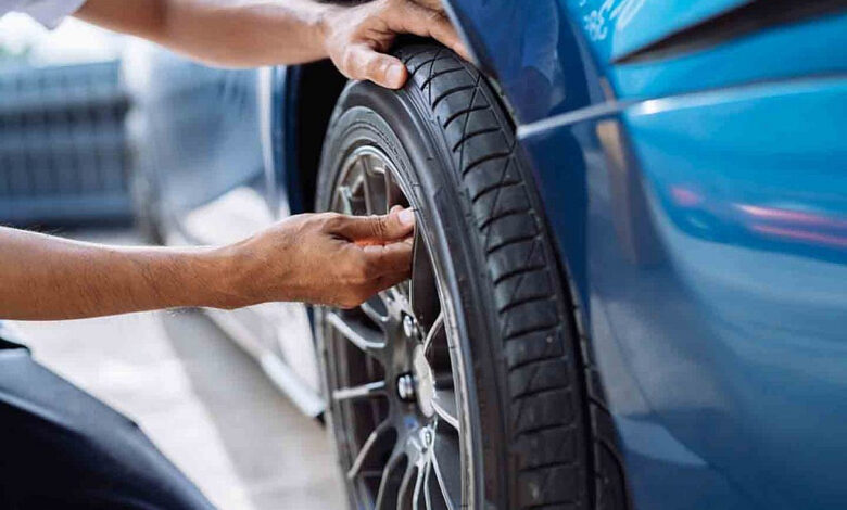 how to check tyre tread AR25102021 1024x640 1 «هيئة الطرق» تُحذر: تأكدوا من صلاحية الإطارات قبل السفر