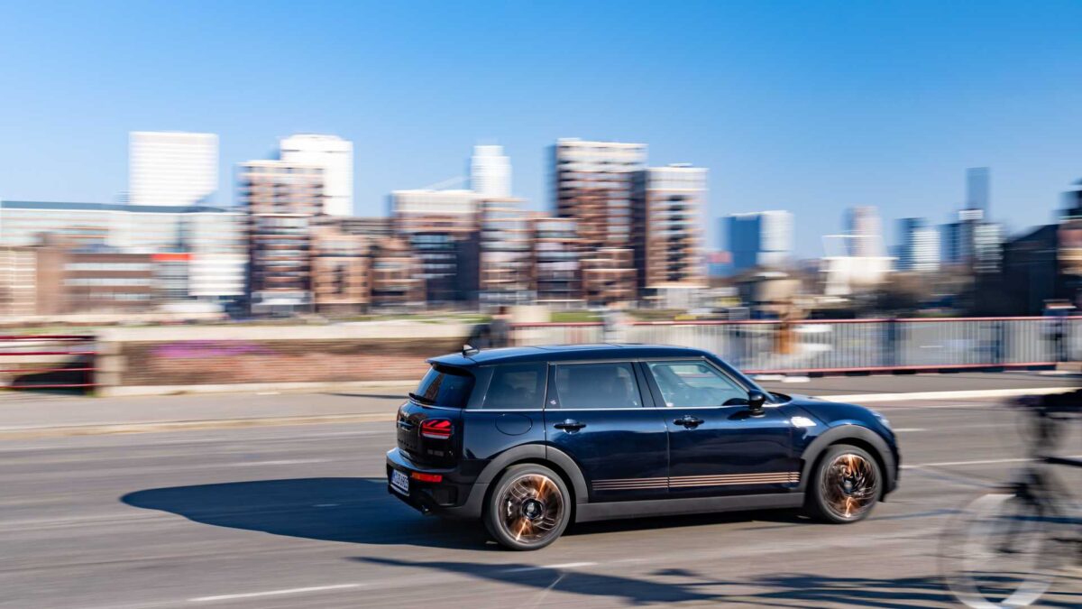 mini clubman final edition 12 علامة ميني تودع موديل كلوب مان بإصدار نهائي وتكشف أسعاره ومواصفاته