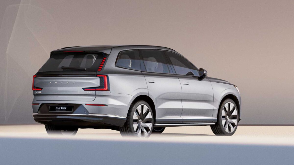 volvo ex90 excellence das exterieur 3 فولفو تكشف عن أفخم SUV كهربائية للعلامة باسم EX90 Excellence بقوة 500 حصان 