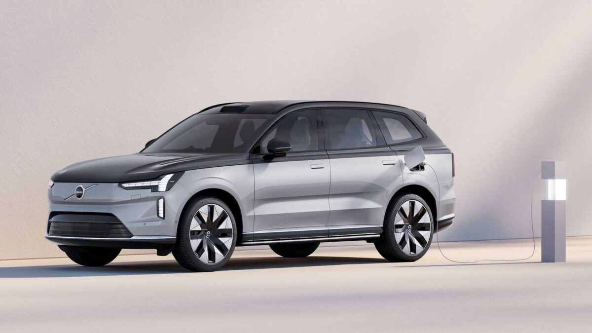 volvo ex90 excellence das exterieur 5 فولفو تكشف عن أفخم SUV كهربائية للعلامة باسم EX90 Excellence بقوة 500 حصان 