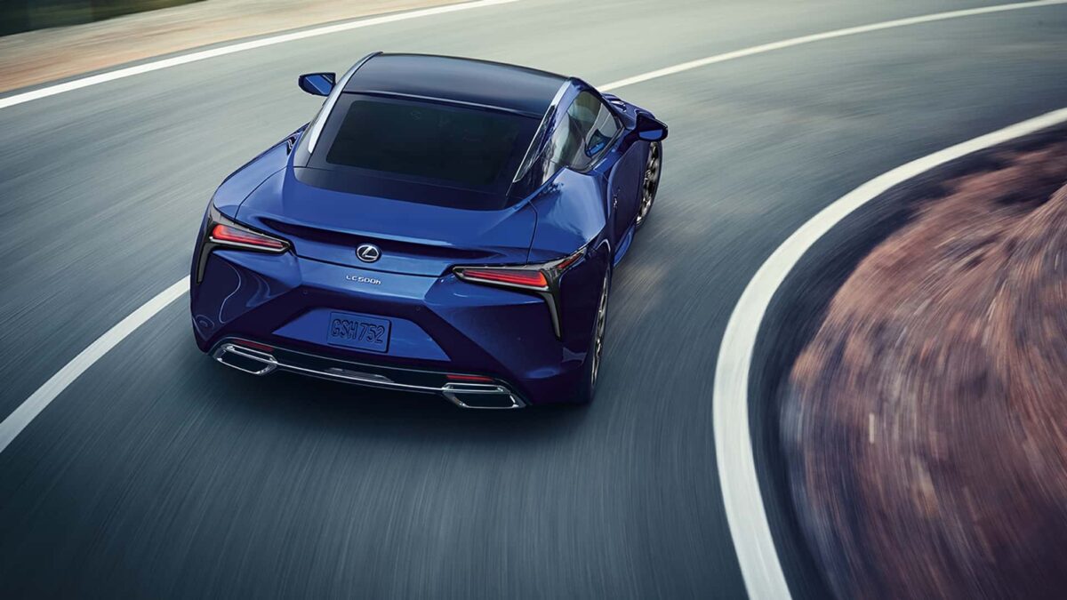 2024 lexus lc500 and 500h 10 لكزس تطرح LC 2024 الجديدة في الأسواق العالمية بتحديثات تقنية هامة