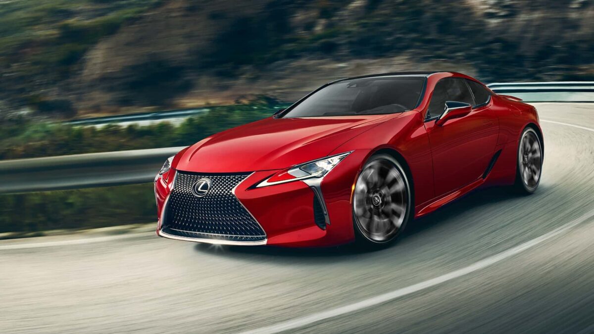 2024 lexus lc500 and 500h لكزس تطرح LC 2024 الجديدة في الأسواق العالمية بتحديثات تقنية هامة