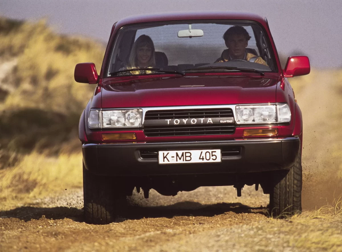 Toyota Off Road Day 6 جميع أجيال تويوتا لاندكروزر تجتمع في حدث ألماني مذهل لاستعراض تاريخ ورحلة تطور الـ SUV الأيقونية