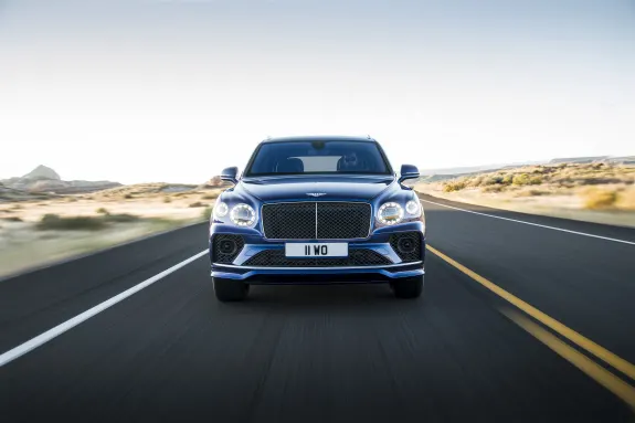 bentayga speed 4 مواصفات أداء سيارة بنتلي بنتايجا سبيد 2023 في السعودية