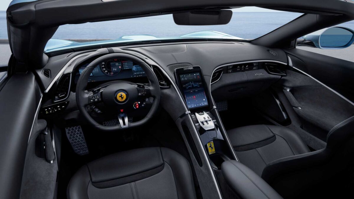 ferrari roma spider 10 فيراري تصل لأعلى قيمة سوقية في تاريخها، متفوقة على شركتها الأم الأصلية ستيلانتس