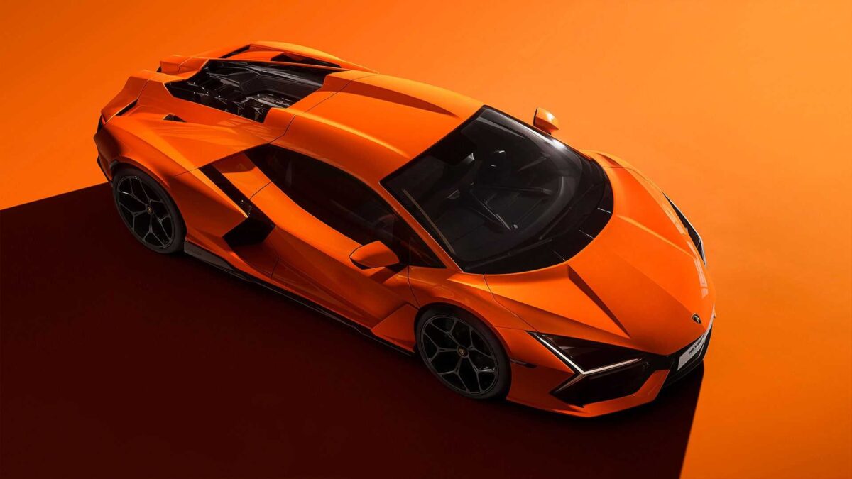 lamborghini revuelto foto 2023 شاهد خطوات تصنيع وتجميع سيارة لامبورجيني ريفويلتو المزودة بأقوى محرك 12 سلندر في تاريخ العلامة