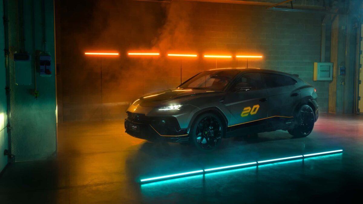 lamborghini urus performante essenza scv12 13 لامبورجيني اوروس تحصل على إصدار Essenza SCV12 الأكثر حصرية للموديل بتعديلات جمالية بديعة