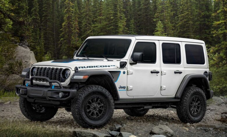 2023 jeep wrangler rubicon 4xe 20th anniversary edition 1 1 جيب رانجلر روبيكون 392 الجديدة تنطلق في السوق الأمريكي بسعر يتجاوز 100 ألف دولار!