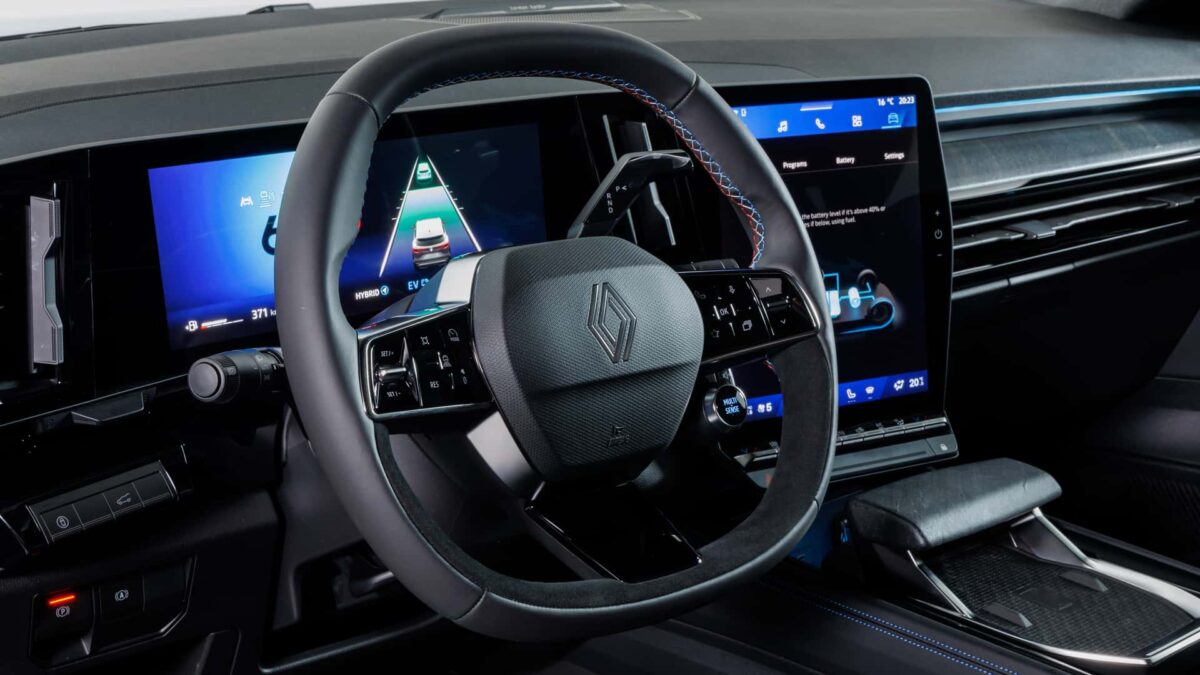 2024 renault rafale interior 2 رينو رافالي هي كوبيه-SUV فرنسية جديدة كلياً للأسواق العالمية "صور ومواصفات"