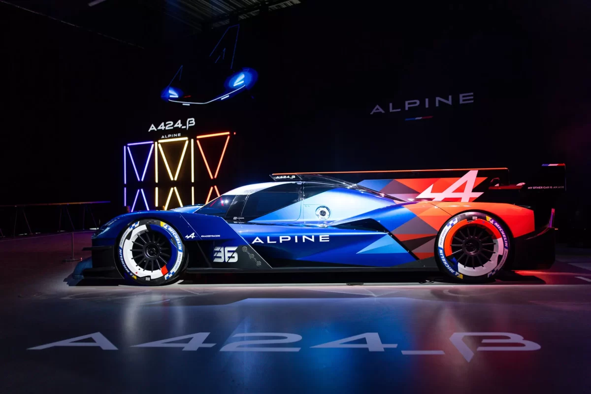 Alpine A424 00001 رينو تكشف عن هايبركار فرنسية جديدة تحت علامة ألباين الرياضية للمشاركة في سباق قطر وسباق لومان للتحمل