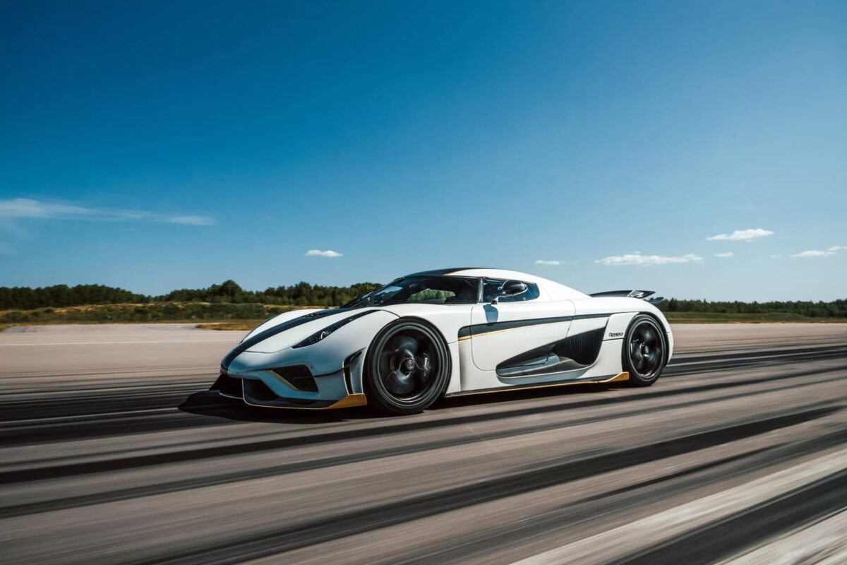 Koengsegg Regera New Record 1 كوينيجسيج ريجيرا السويدية تكسر الرقم القياسي للتسارع من الصفر إلى 400 كمس ثم إلى الصفر مجدداً