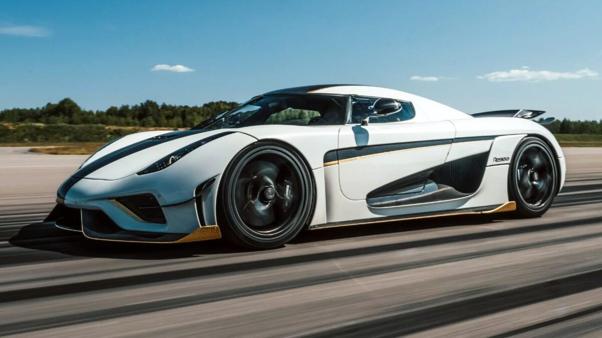 Koengsegg Regera New Record 1s كوينيجسيج ريجيرا السويدية تكسر الرقم القياسي للتسارع من الصفر إلى 400 كمس ثم إلى الصفر مجدداً