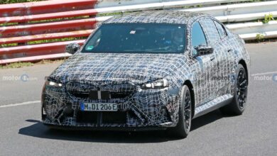 next gen bmw m5 spy photos بي ام دبليو M5 الرياضية الجديدة كلياً تظهر أثناء اختبارها في حلبة نوربورغرينغ الأيقونية