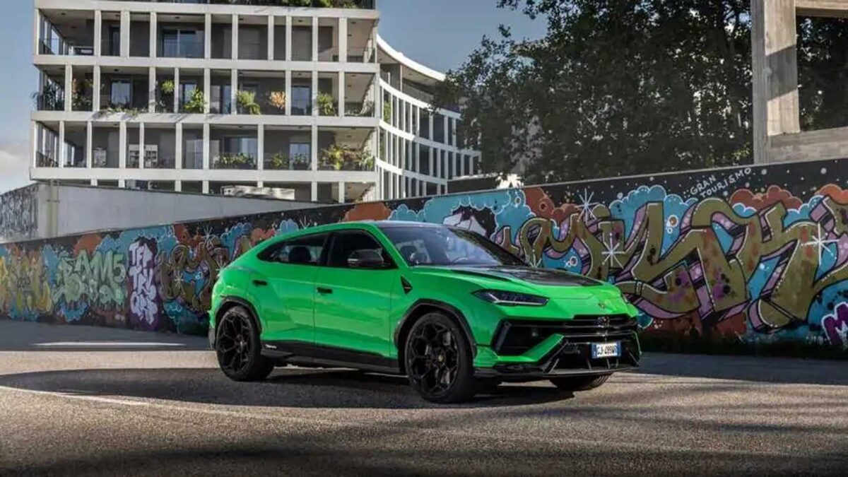 2023 lamborghini urus performante 2 لامبورجيني تحقق أعلى مبيعات في تاريخها خلال 2023 بفضل الشهية المفتوحة لأثرياء العالم