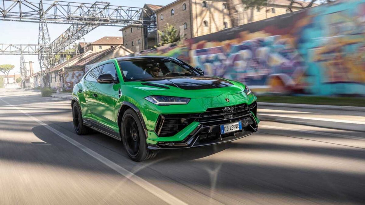 2023 lamborghini urus performante 4 لامبورجيني تحقق أعلى مبيعات في تاريخها خلال 2023 بفضل الشهية المفتوحة لأثرياء العالم