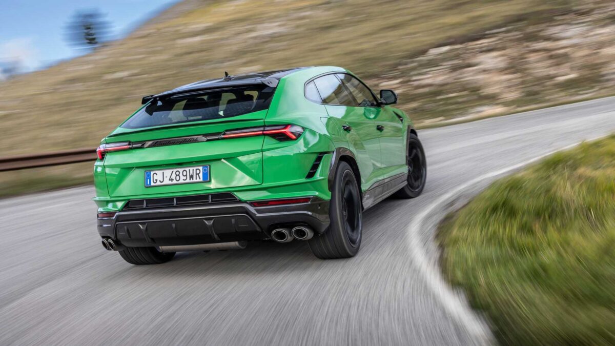 2023 lamborghini urus performante 6 لامبورجيني تحقق أعلى مبيعات في تاريخها خلال 2023 بفضل الشهية المفتوحة لأثرياء العالم