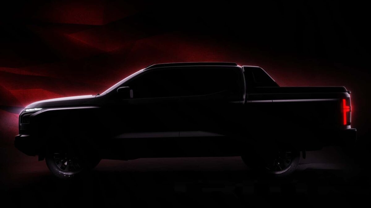 2024 mitsubishi triton l200 teaser 4 ميتسوبيشي L200 الجيل القادم سيكون جديداً كلياً في المنصة والمحركات والتقنيات والداخلية "فيديو تشويقي"