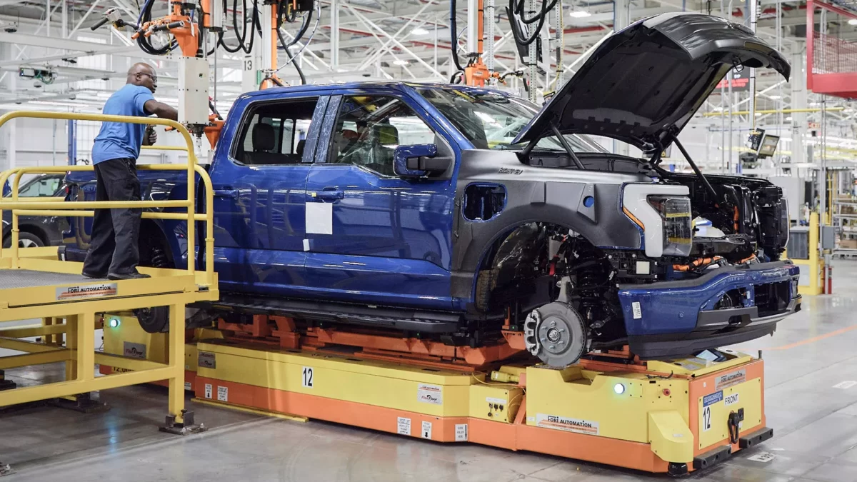 Ford Production فورد تخسر 120 ألف ريال على كل سيارة كهربائية تبيعها!