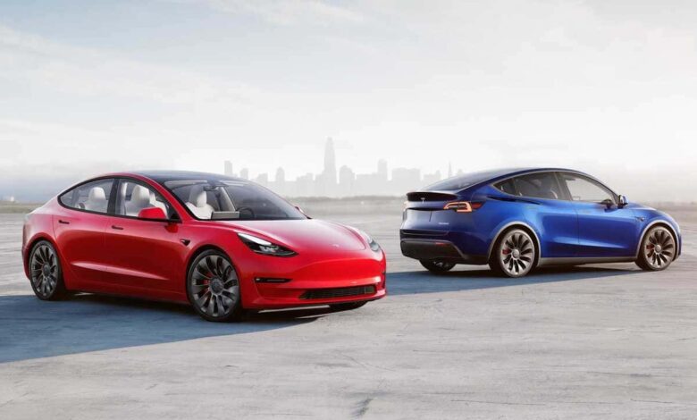 tesla model 3 and y تيسلا تعلن عن تخفيضات جديدة لأسعار موديلاتها لأقل مستوى في تاريخها