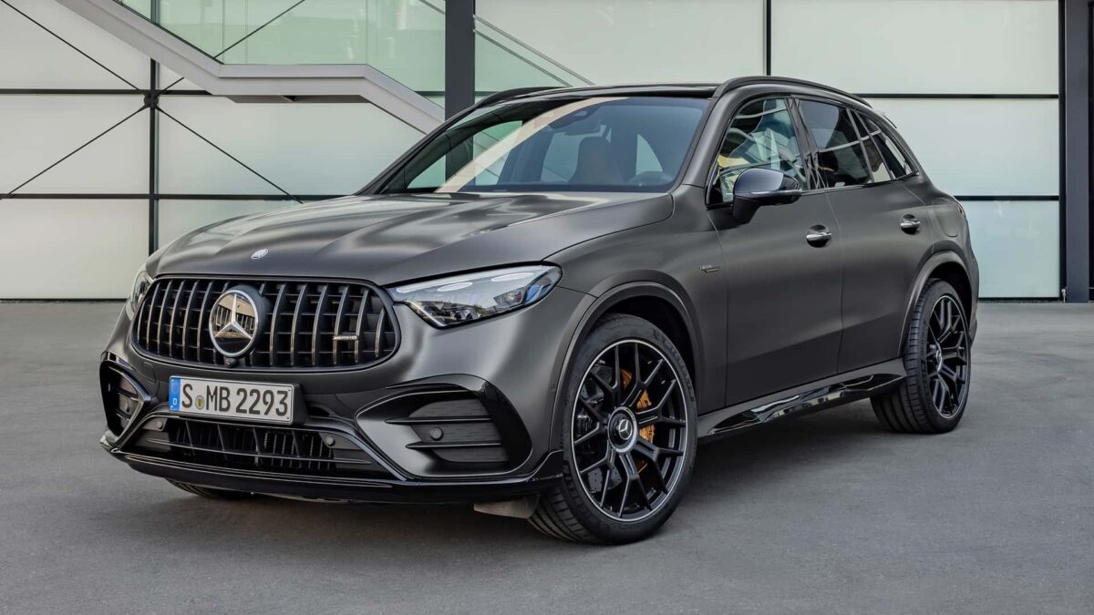 مرسيدس glc 15 مرسيدس تكشف النقاب عن إصدارات AMG GLC الرائدة الجديدة بمحركات 4 سلندر توربو قوية