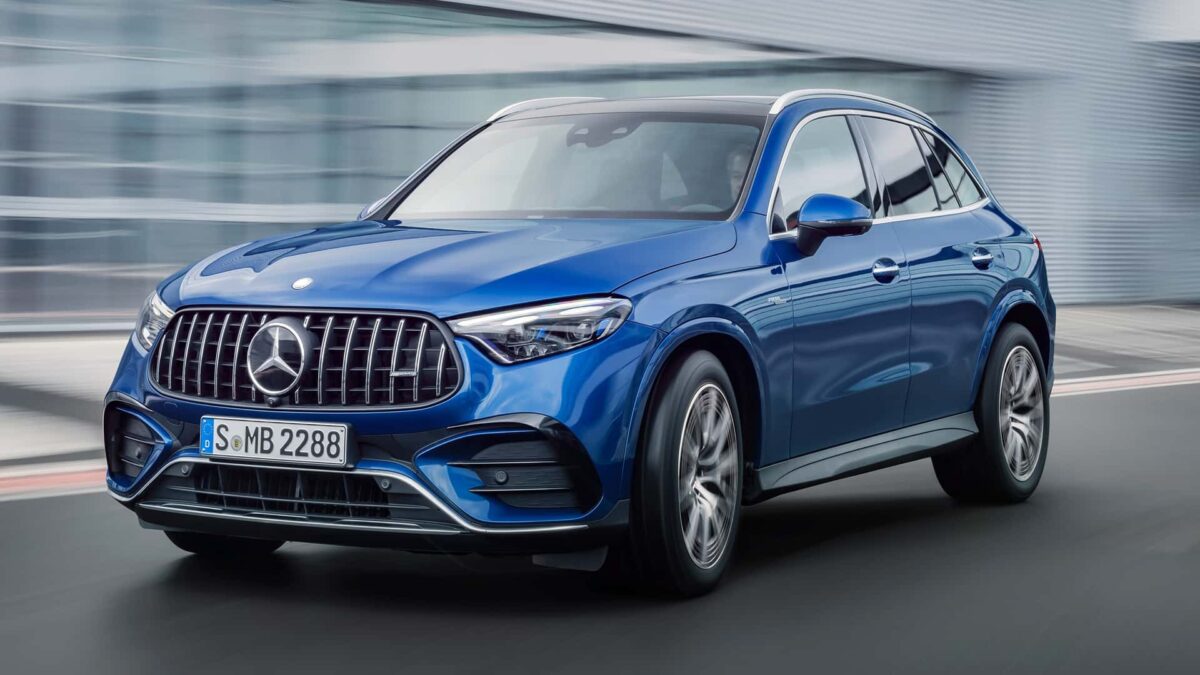 مرسيدس glc 4 مرسيدس تكشف النقاب عن إصدارات AMG GLC الرائدة الجديدة بمحركات 4 سلندر توربو قوية