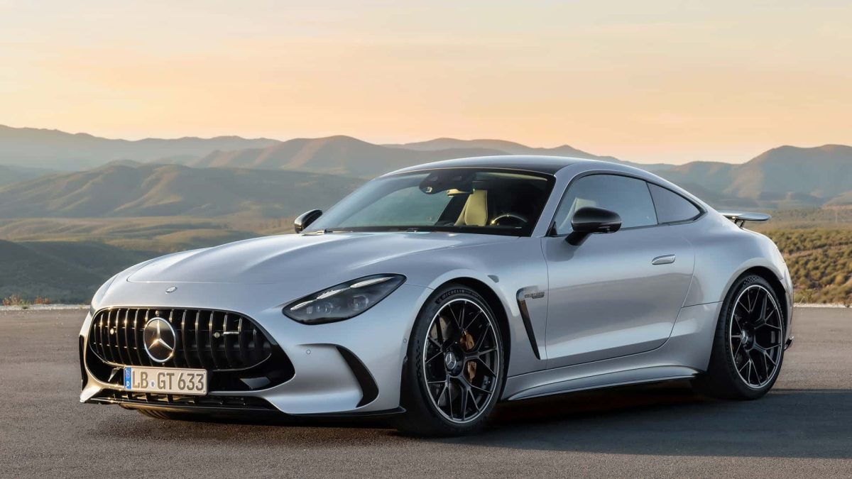 مرسيدس جي تي 38 مرسيدس تكشف الستار عن AMG GT الجيل الجديد بمحرك 8 سلندر قوي وداخلية 4 ركاب