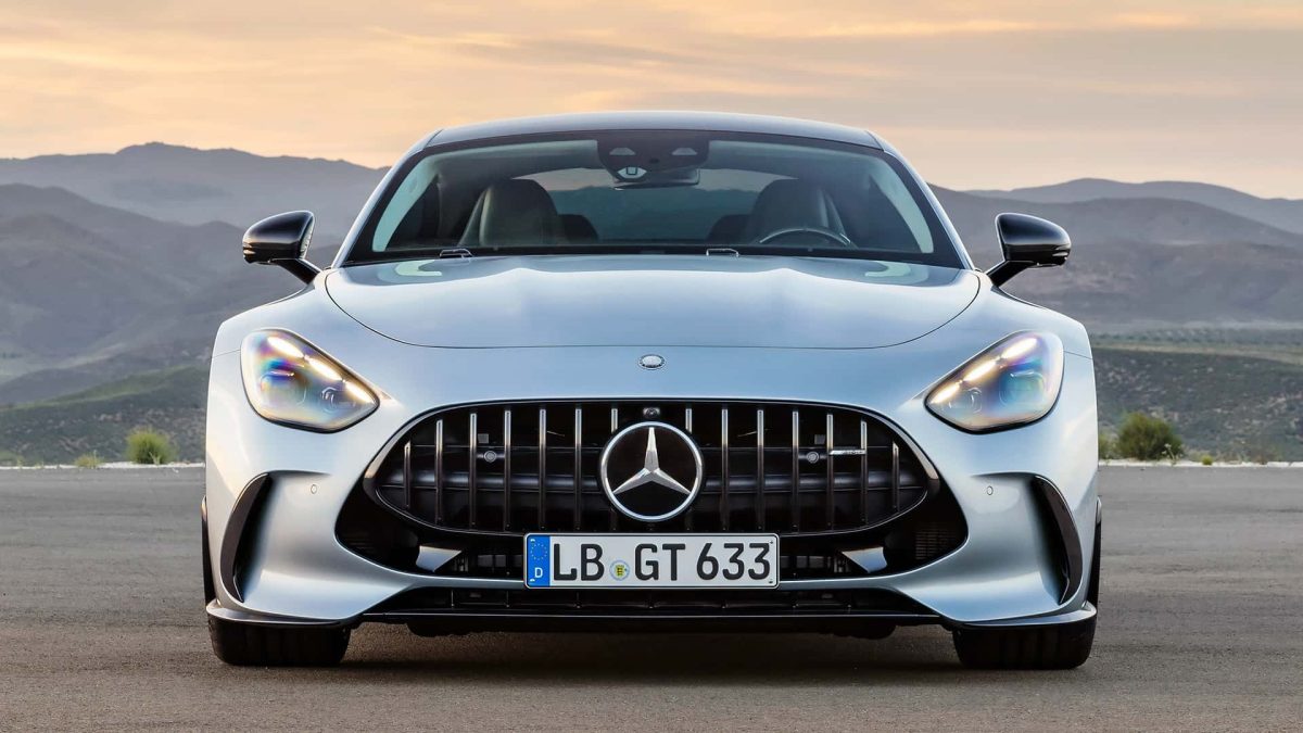 مرسيدس جي تي 4 مرسيدس تكشف الستار عن AMG GT الجيل الجديد بمحرك 8 سلندر قوي وداخلية 4 ركاب