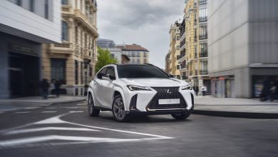 2025 Lexus UXh FSPORT 009 1500x844 1 لكزس UX300h 2025 أول سيارة تعمل بنظام هجين من الجيل الخامس