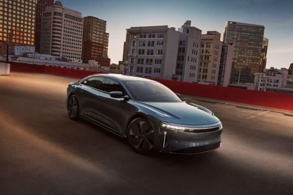 8cfb0287 b242 45e3 8565 60d8fe238030 Lucid Air بسعر يبدأ الآن من 299,000 ريال مع مزايا جديدة تجعل امتلاك السيارة الكهربائية الفاخرة و الأكثر تتويجاً أسهل من أي وقت مضى