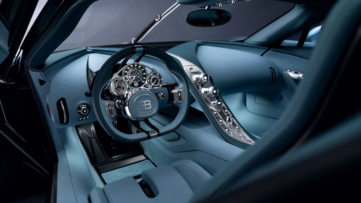 الصورة 3 Bugatti Tourbillon من الداخل Bugatti Tourbillon: أيقونة خالدة في عالم السيارات