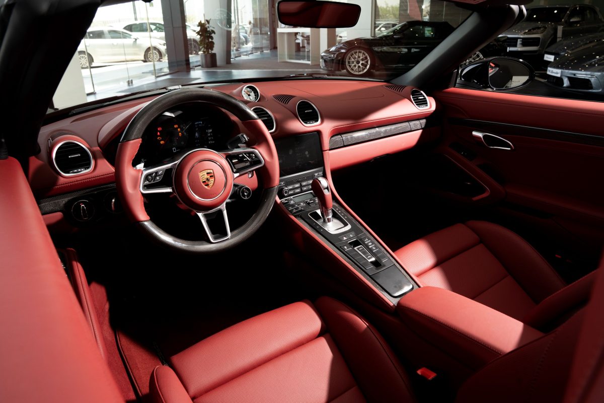 Porsche بورشه