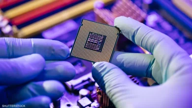 شركات السيارات تبحث عن رقائق إلكترونية في كل مكان مع تفاقم أزمة الإمدادات رقائق إلكترونية