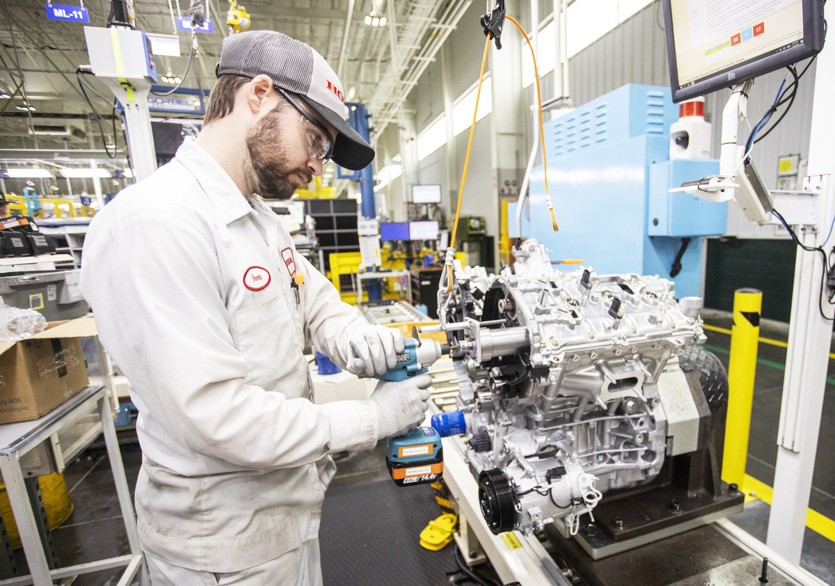 "هوندا" تخفض إنتاج السيارات في أميركا جراء نقص الرقائق هوندا