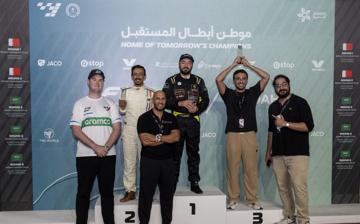 من حلبة الفورملا 1 بجدة بندر السلمي يحقق بطولة الفئة في سباق Motor Mania على سيارة هوندا تايب آر سباق Motor Mania