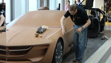 الطين في تصميم السيارات