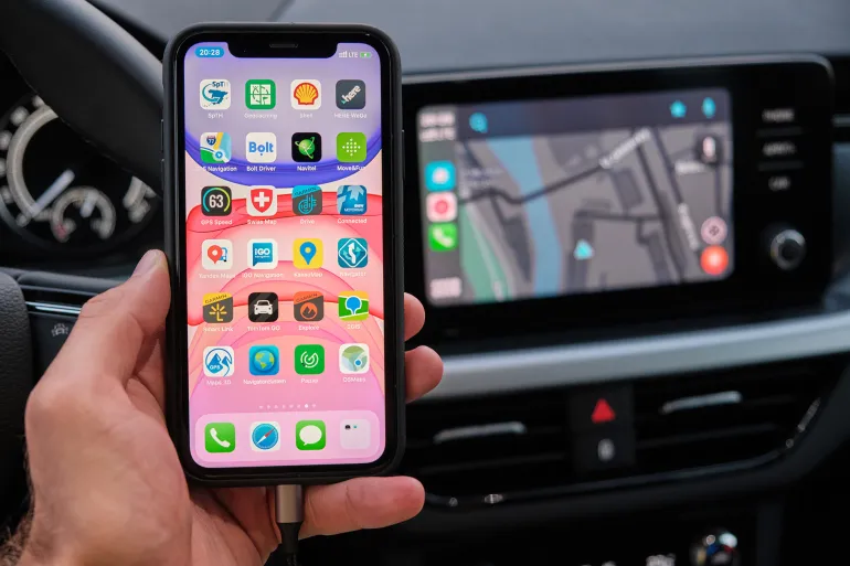 تطبيقات مفيدة لك على نظام "آبل كار بلاي" "آبل كار بلاي"