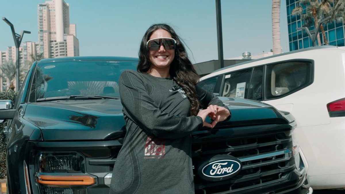 1 1 شركة محمد يوسف نِاغي للسيارات - فورد تدعم الرياضية السعودية ياسمين شعبان في تحدي الحركة لمدة 24 ساعة