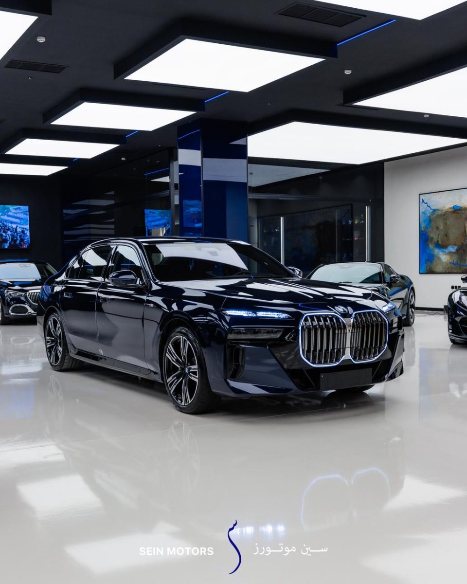 WhatsApp Image 2026 01 18 at 1.25.24 AM 2 افتتاح معرض «سين موتورز» في الرياض لترسيخ مفاهيم الفخامة والتميّز في سوق السيارات السعودي